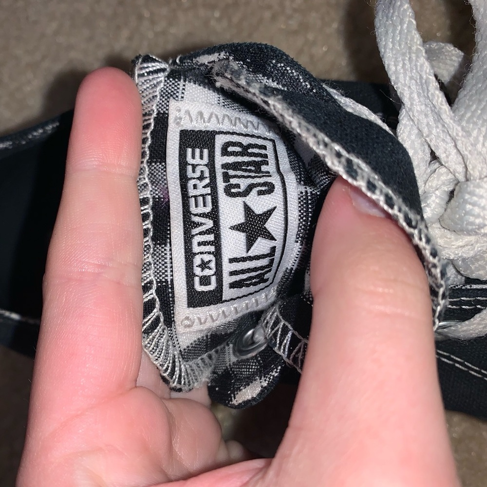Converse - Picture 3 of 4